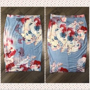 WILLOW & CLAY FLORAL MIDI SKIRT SIZE SMALL